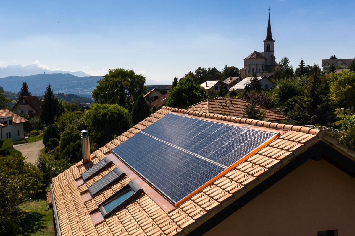 Installation photovoltaïque intégrée - Swissolaire